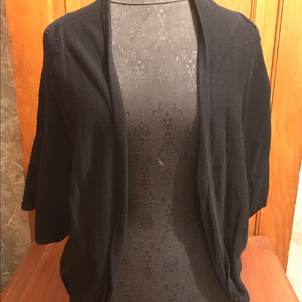 Elle black shrug